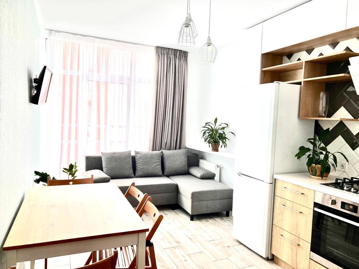 לבוב Osapart Cozy Apartment In A Complex Semycvit מראה חיצוני תמונה