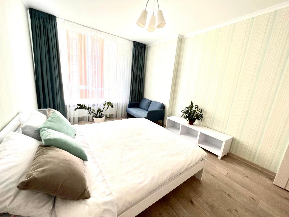 לבוב Osapart Cozy Apartment In A Complex Semycvit מראה חיצוני תמונה