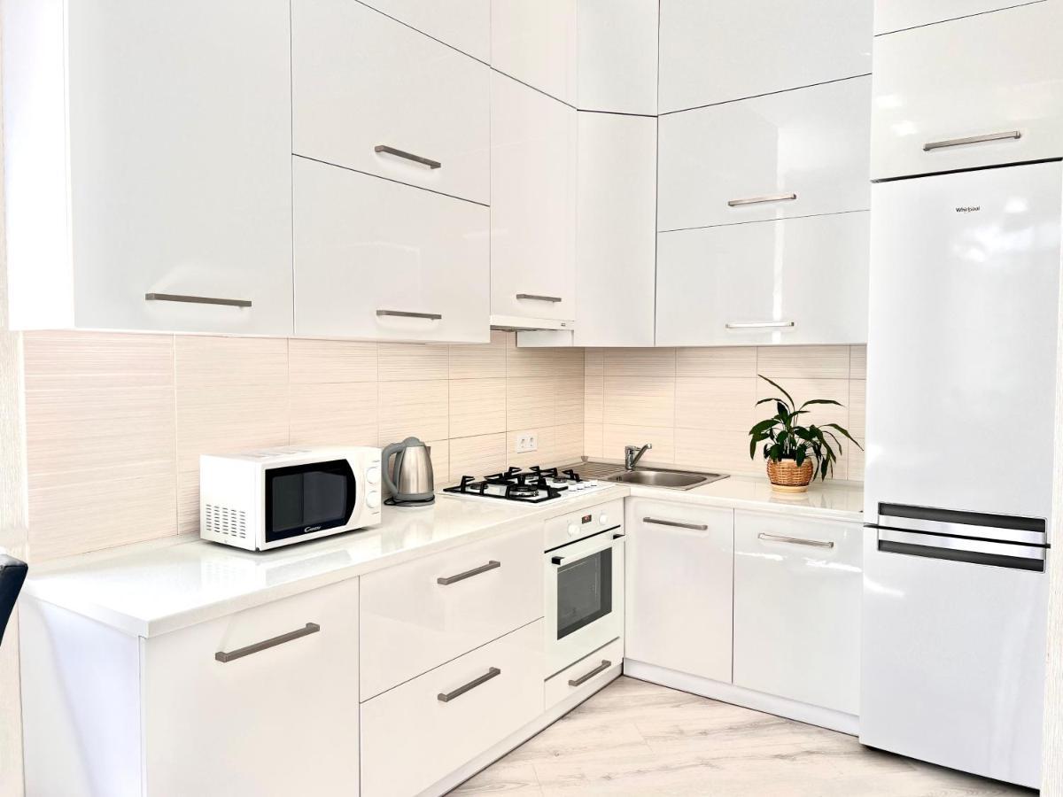 לבוב Osapart Cozy Apartment In A Complex Semycvit מראה חיצוני תמונה